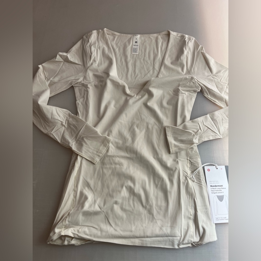 Lululemon Athletica Cream Long Sleeve Top